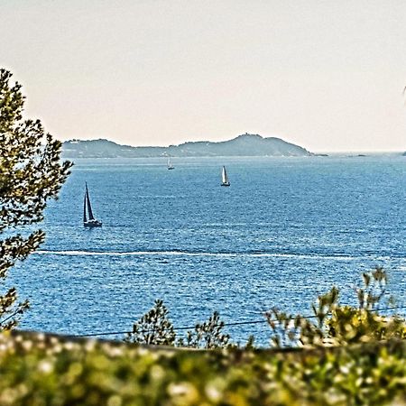 Logement Vue Mer Splendide - Situe A 50 Metres Du Bord De Mer Et 2 Minutes Des Plages - Bandolina المظهر الخارجي الصورة